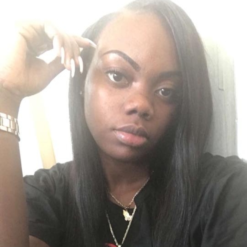 Meet your Posher, Bella